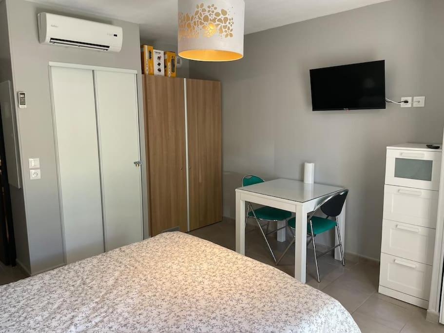 Studio Cosy Residence Odalys 3 Etoiles La Londe-les-Maures Dış mekan fotoğraf
